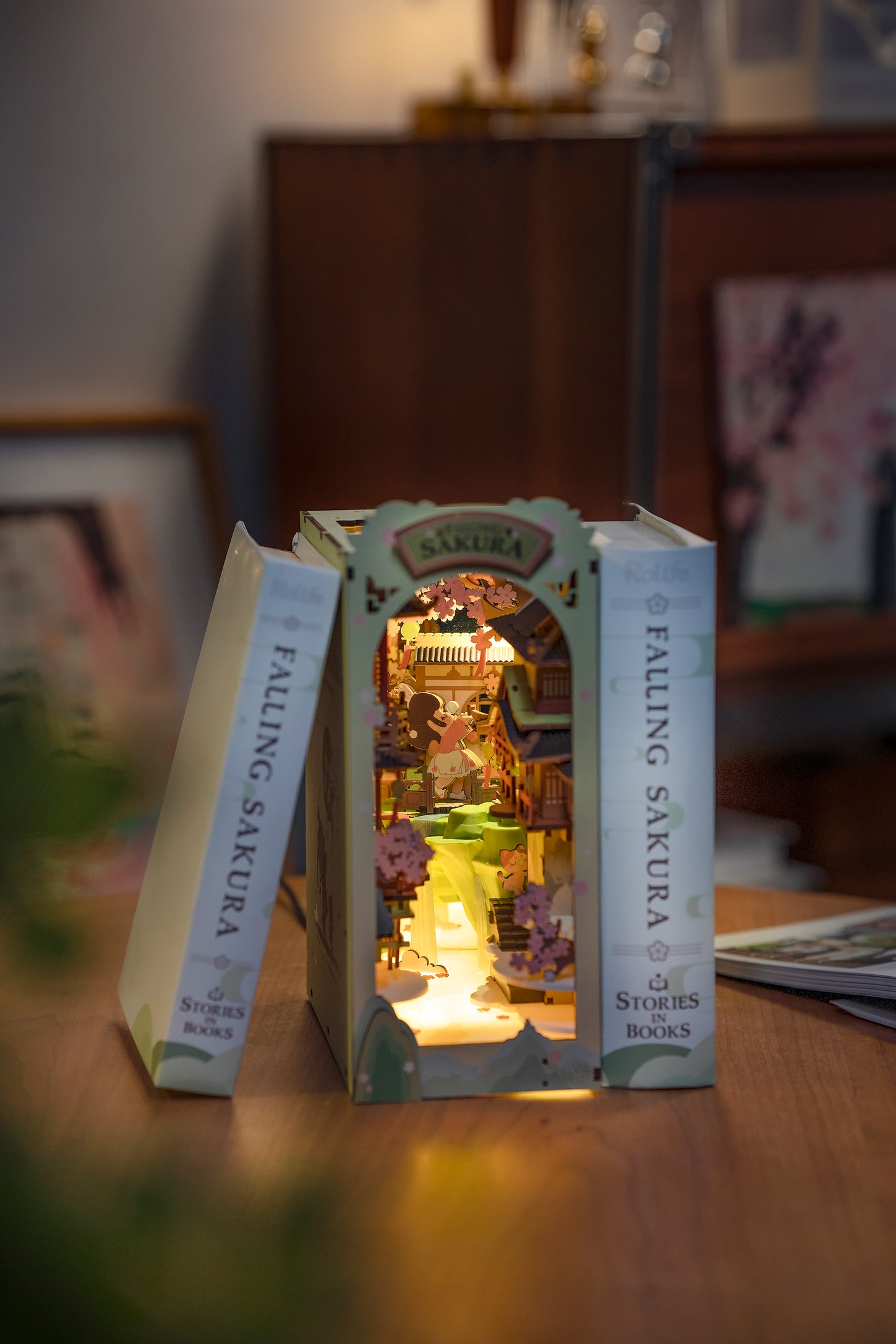 Hands Craft DIY Miniature Book Nook Kit | Falling Sakura
