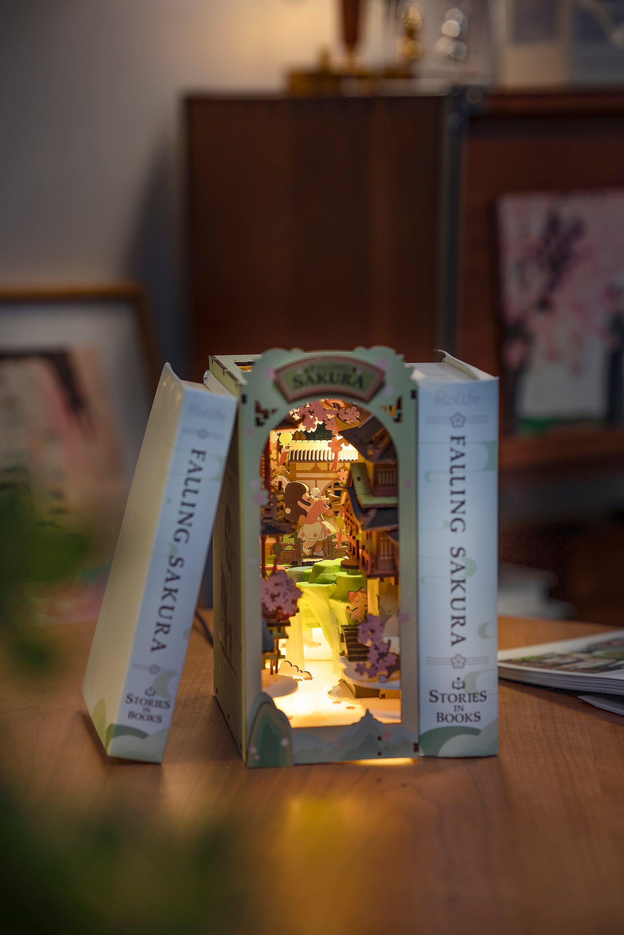Hands Craft DIY Miniature Book Nook Kit | Falling Sakura