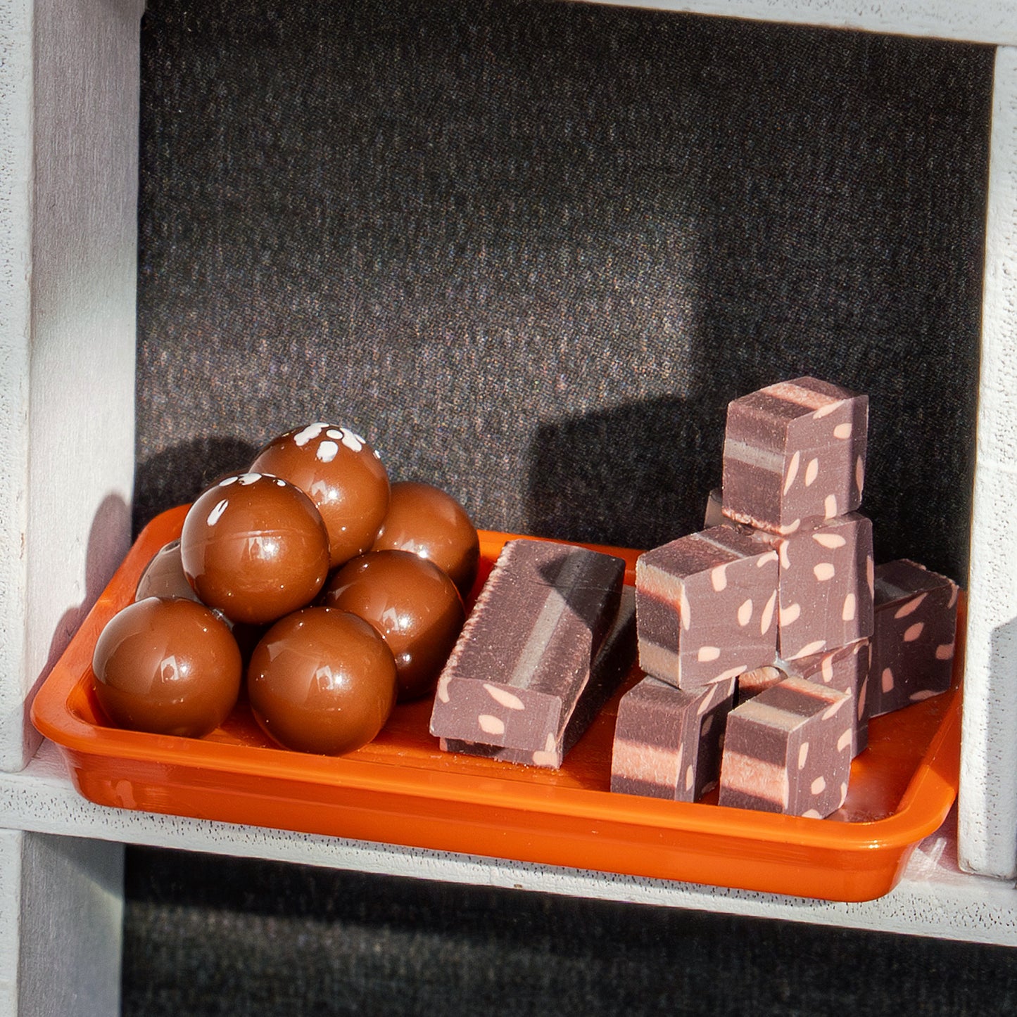 Hands Craft DIY Miniature House Kit | Henry's Chocolate