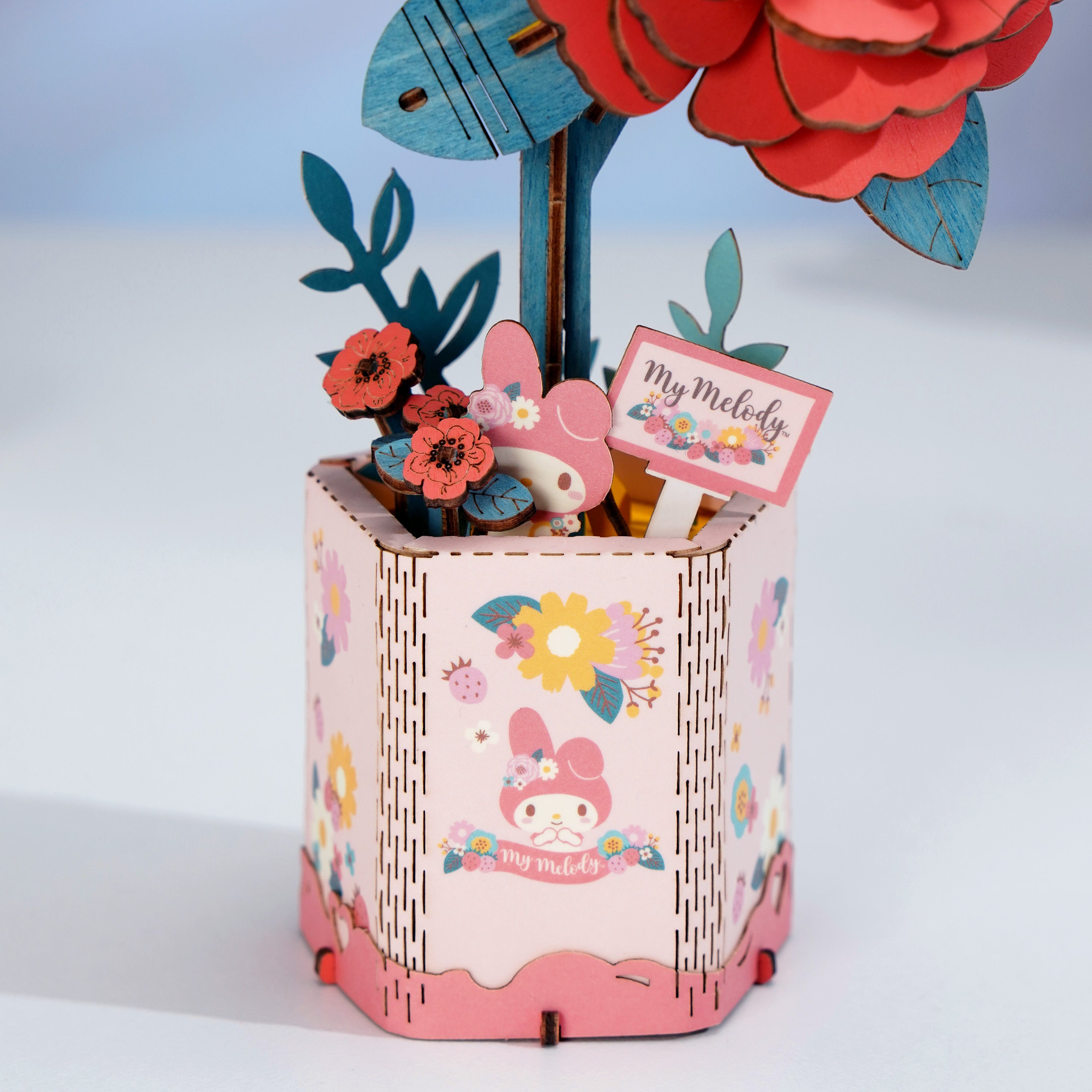 Hands Craft DIY Miniatures 3D Wooden Puzzle | Hello Kitty® and Friends My Melody Red Camellia