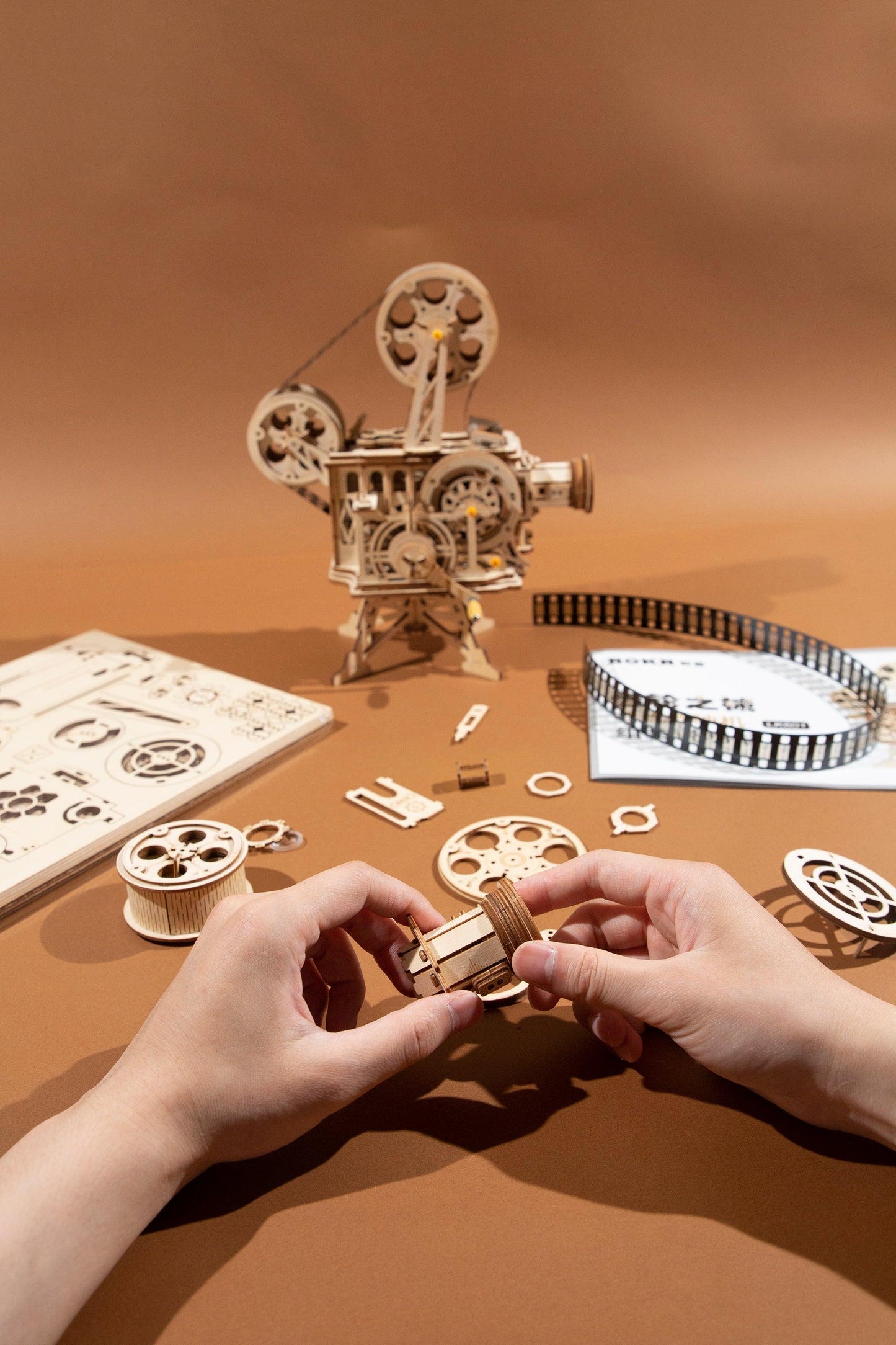 Hands Craft DIY Miniatures Mechanical 3D Wooden Puzzle | Vitascope