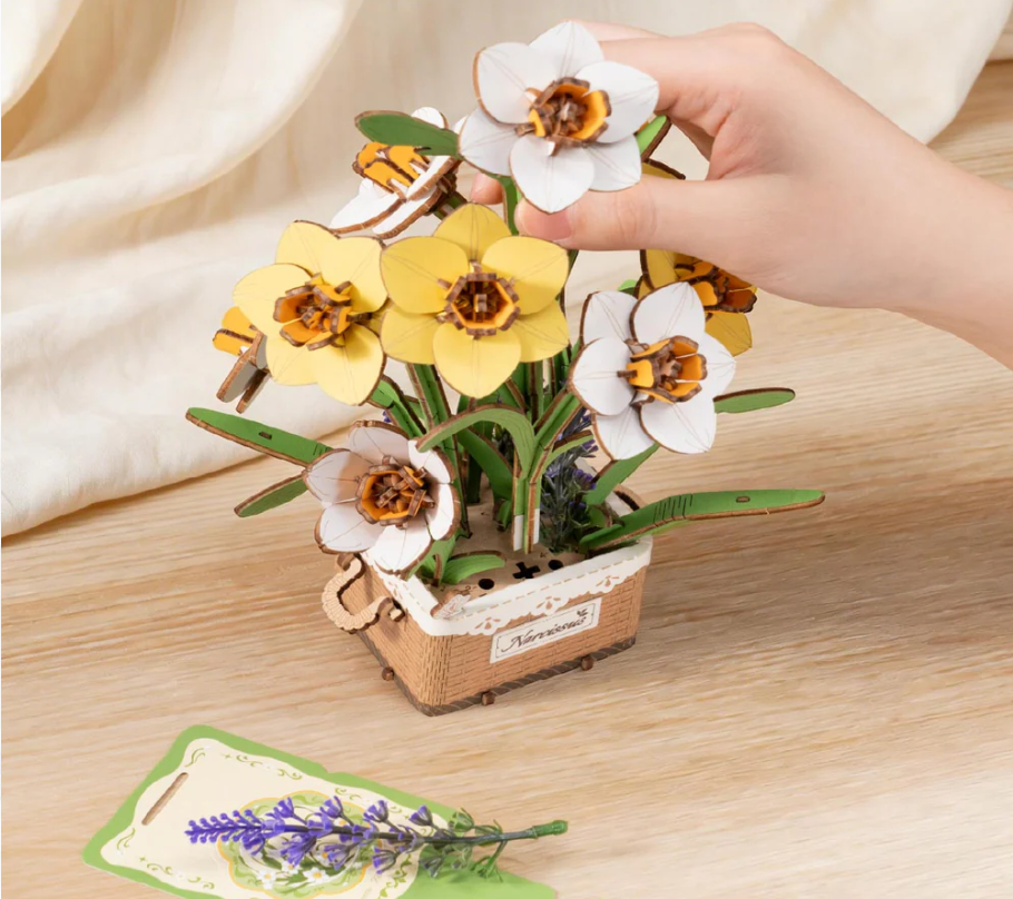 Hands Craft | Narcissus