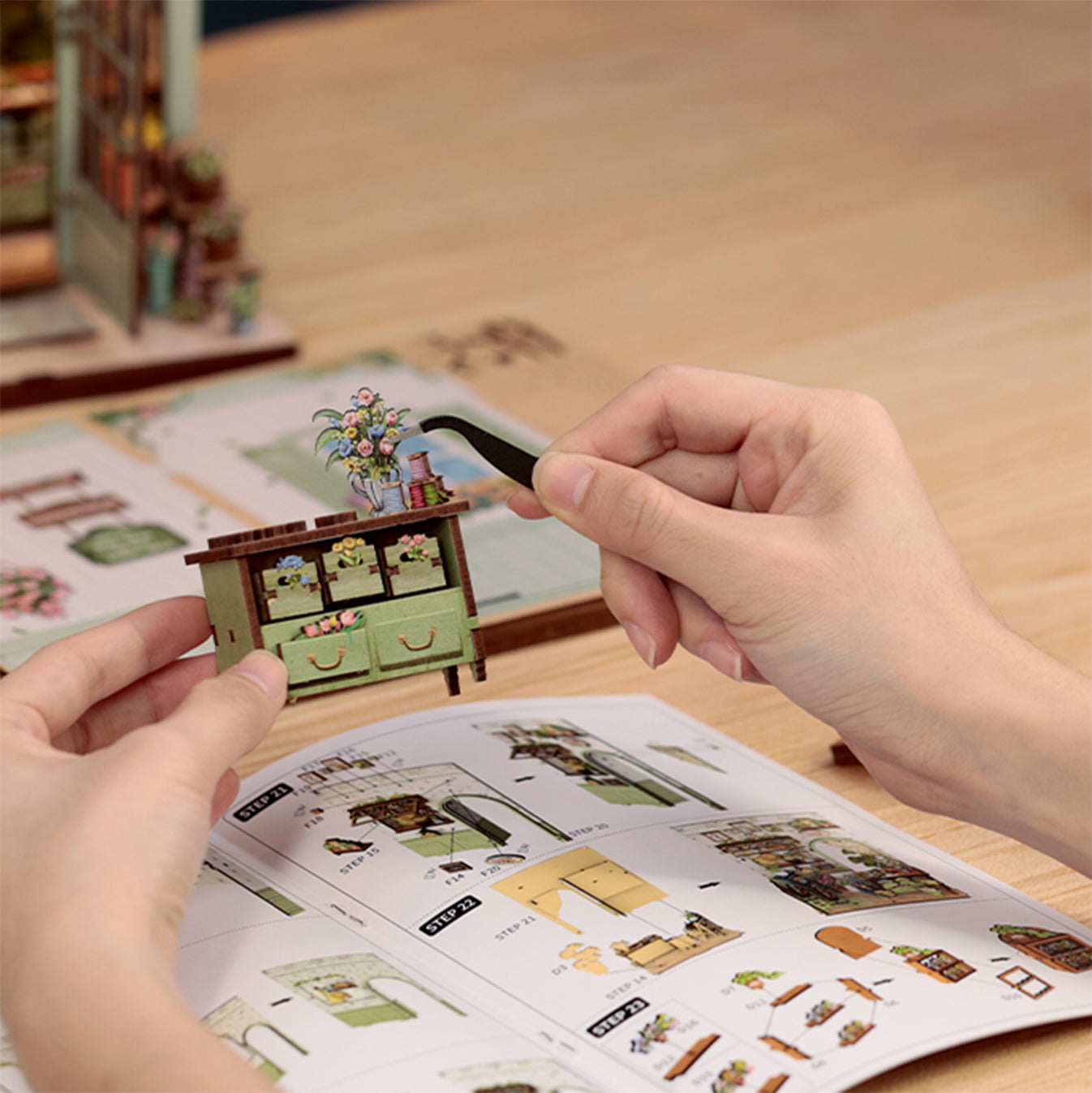Hands Craft DIY Book Nook Kit | Champs-Élysées Florist – Hands Craft US ...