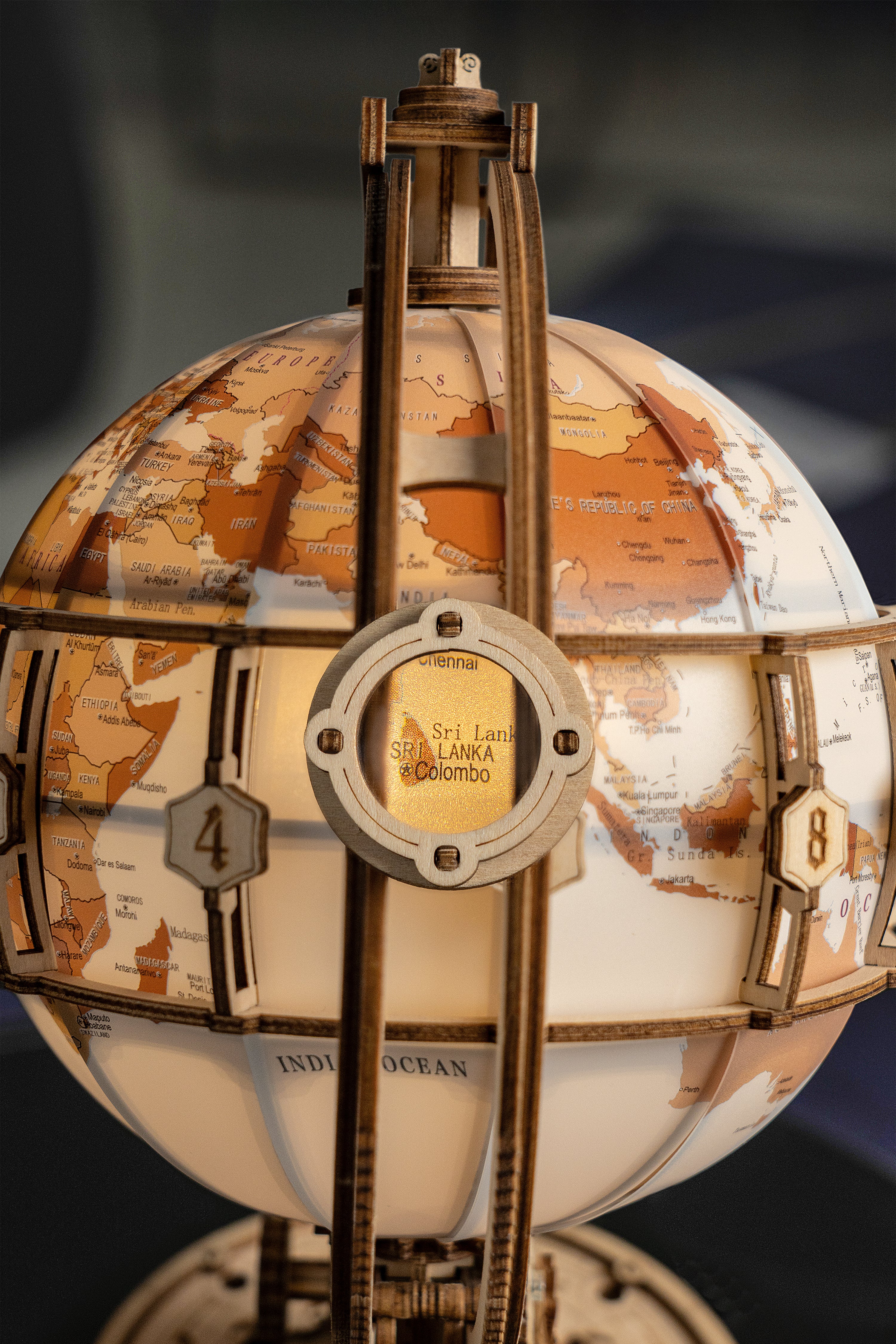 Hands Craft | Luminous Globe w/ LED Lights