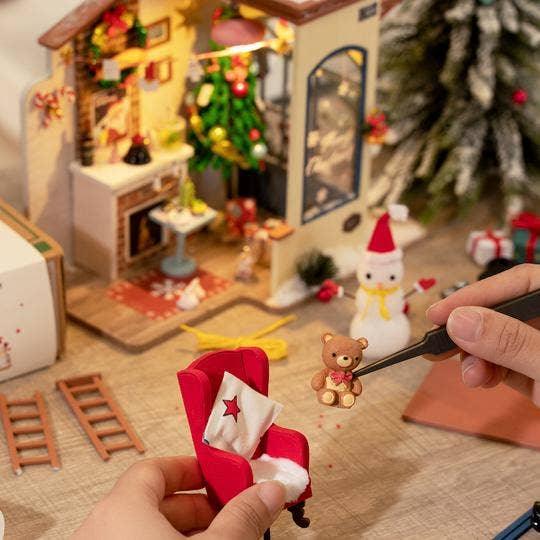 DIY Miniature Dollhouse Kit | Christmas Patio, plays Jingle Bells Tune